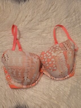 Victoria's Secret Coral & Cream Printed Push-Up Bra